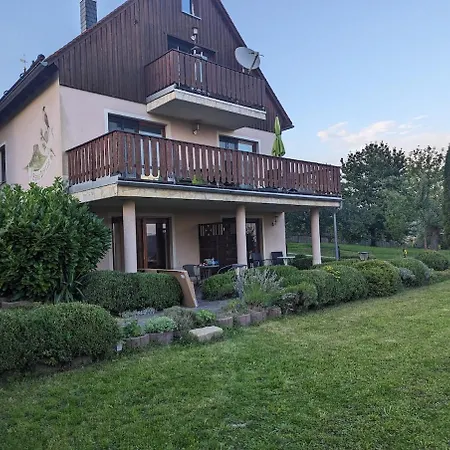 Urlaubsmagie - Sonnenfels -mitten In Der Mit Terrasse * סבניץ